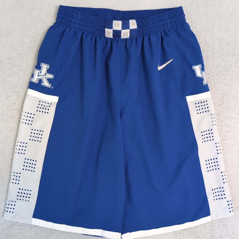 Vintage 2011 Kentucky Basketball Team Shorts M 29x12 Auth Game Use‎